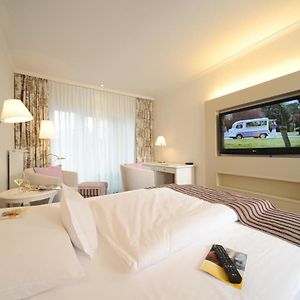 Zimmer mit Queensize-Bett